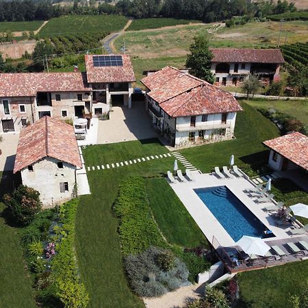 Вилла Relais Chiarene Новелло Экстерьер фото