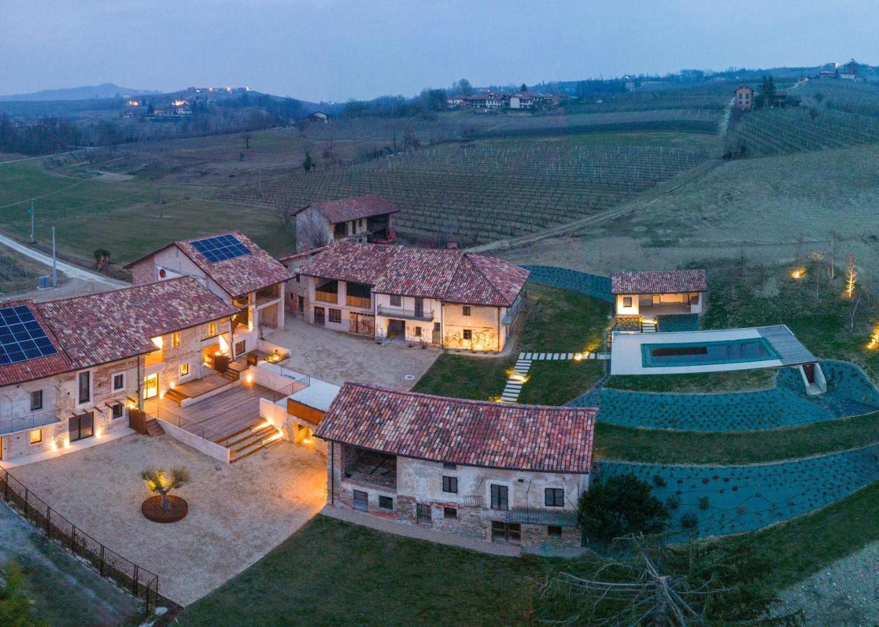 Вилла Relais Chiarene Новелло Экстерьер фото