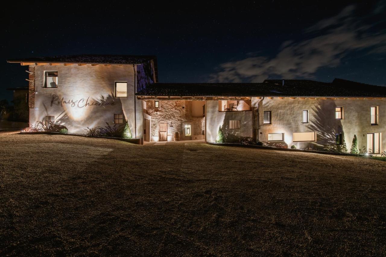 Вилла Relais Chiarene Новелло Экстерьер фото