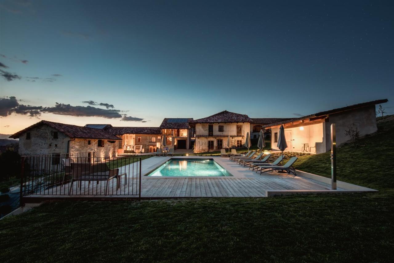 Вилла Relais Chiarene Новелло Экстерьер фото